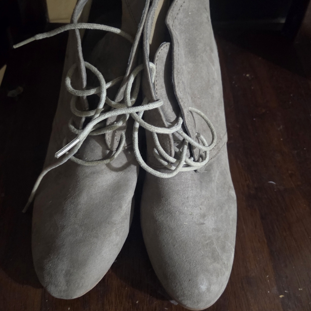 Forever 21 Gray Suede Lace-Up Ankle Boots